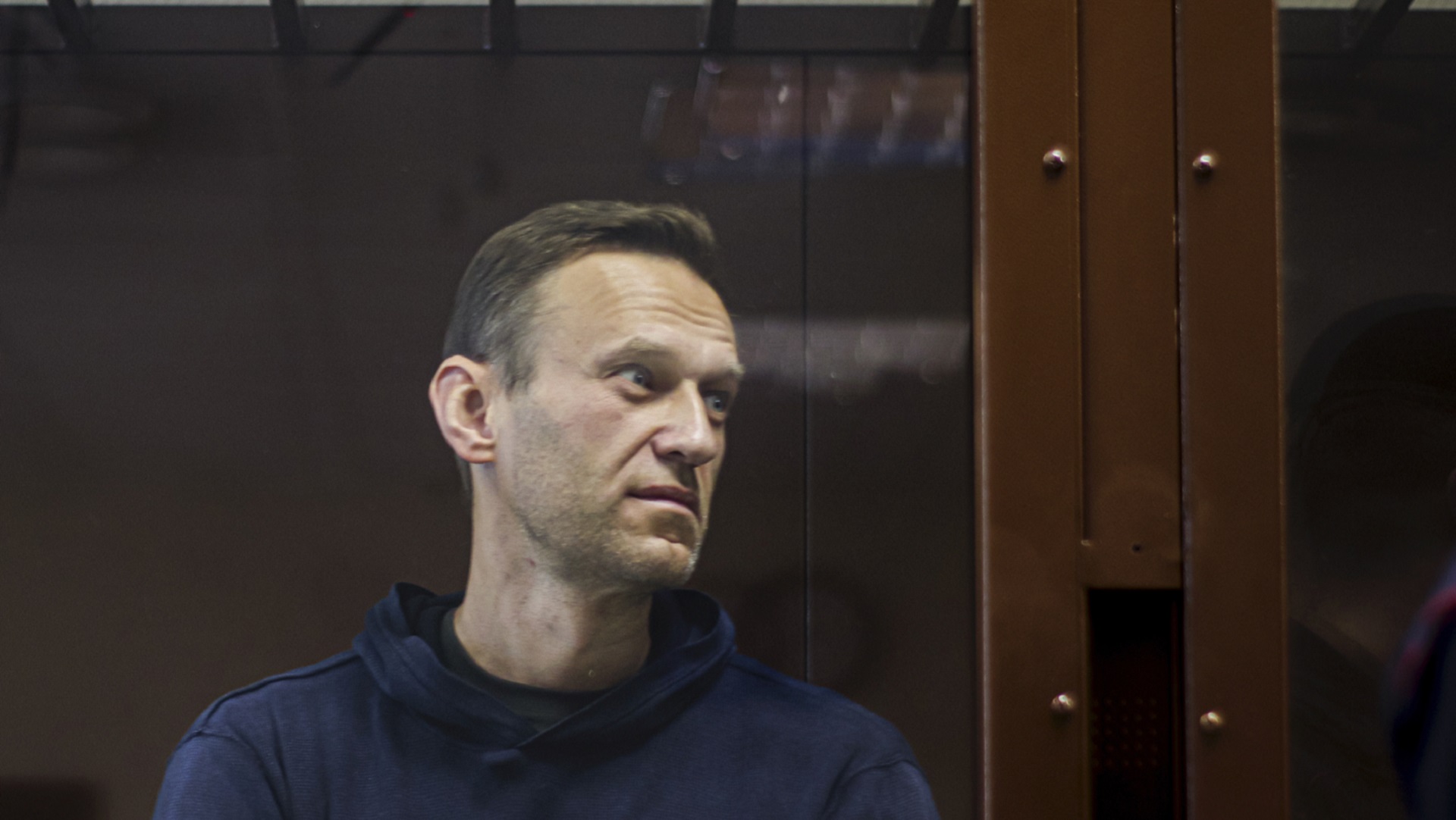 Demonstranti u Rusiji menjaju taktiku podrške Navaljnom, svjetliće mobilni telefoni i svijeće iz ruskih domova