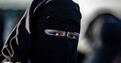 Švicarci će u nedelju na referendumu glasati o zabrani pokrivanja lica, muslimani ogorčeni: ‘To je islamofobno‘