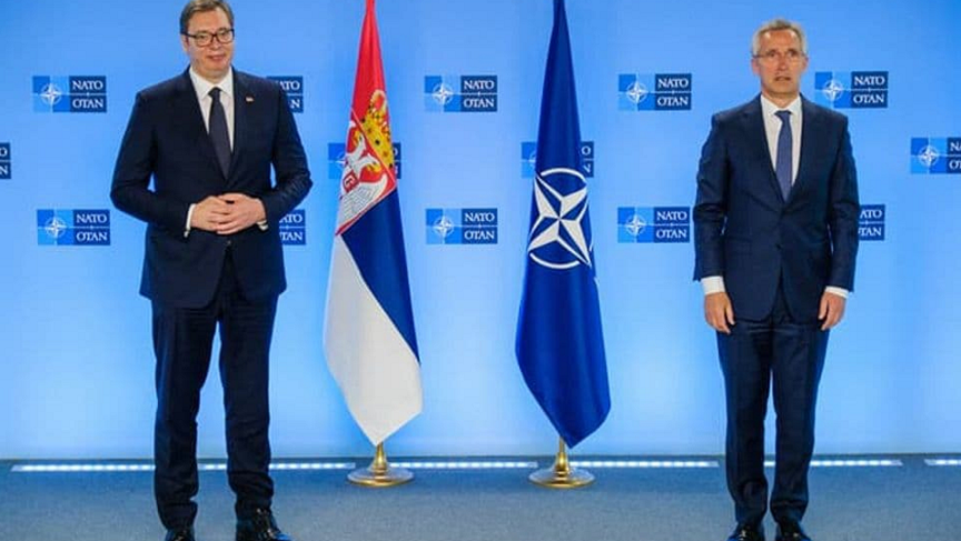 Stotenberg, Vučić, NATO