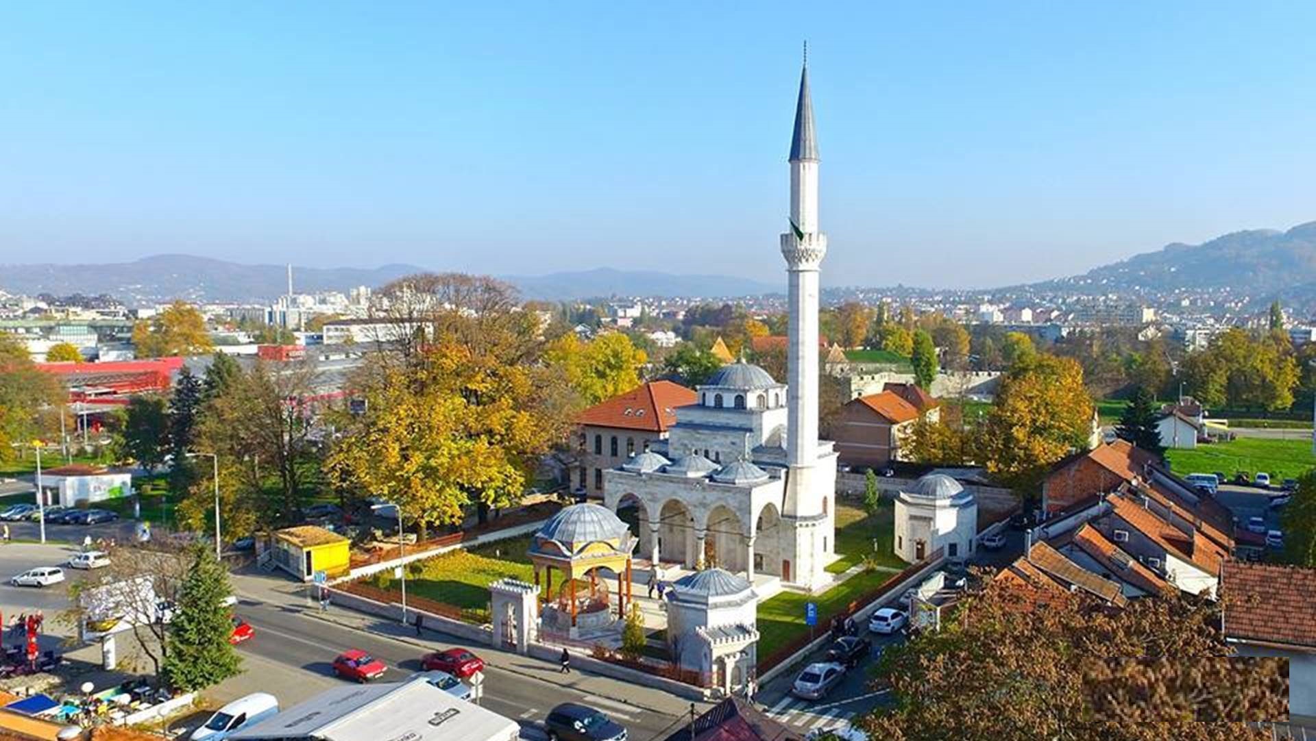 Prije 28 godina minirana Ferhadija džamija, sjećanje na stradanje Murata Badića