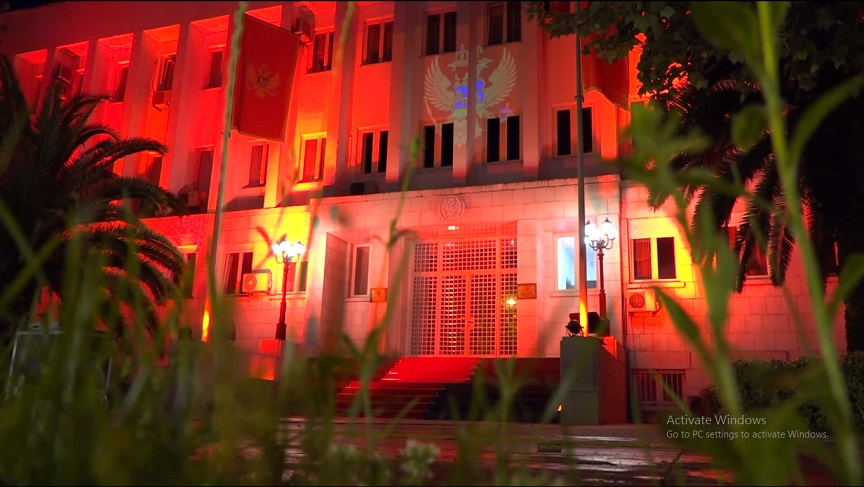 Crna Gora, Dan nezavisnosti, Zgrada predsjednika CG, CG zastava