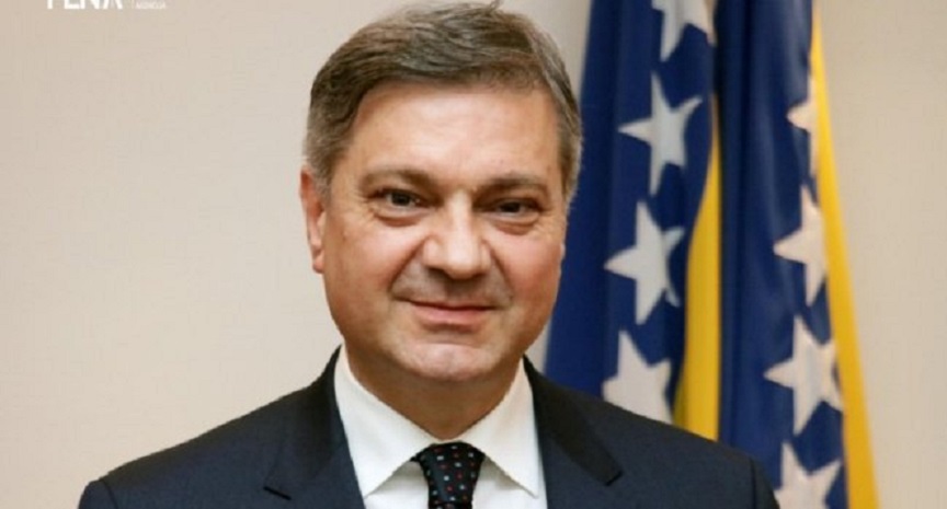 Denis Zvizdić, SDA, napustio stranku
