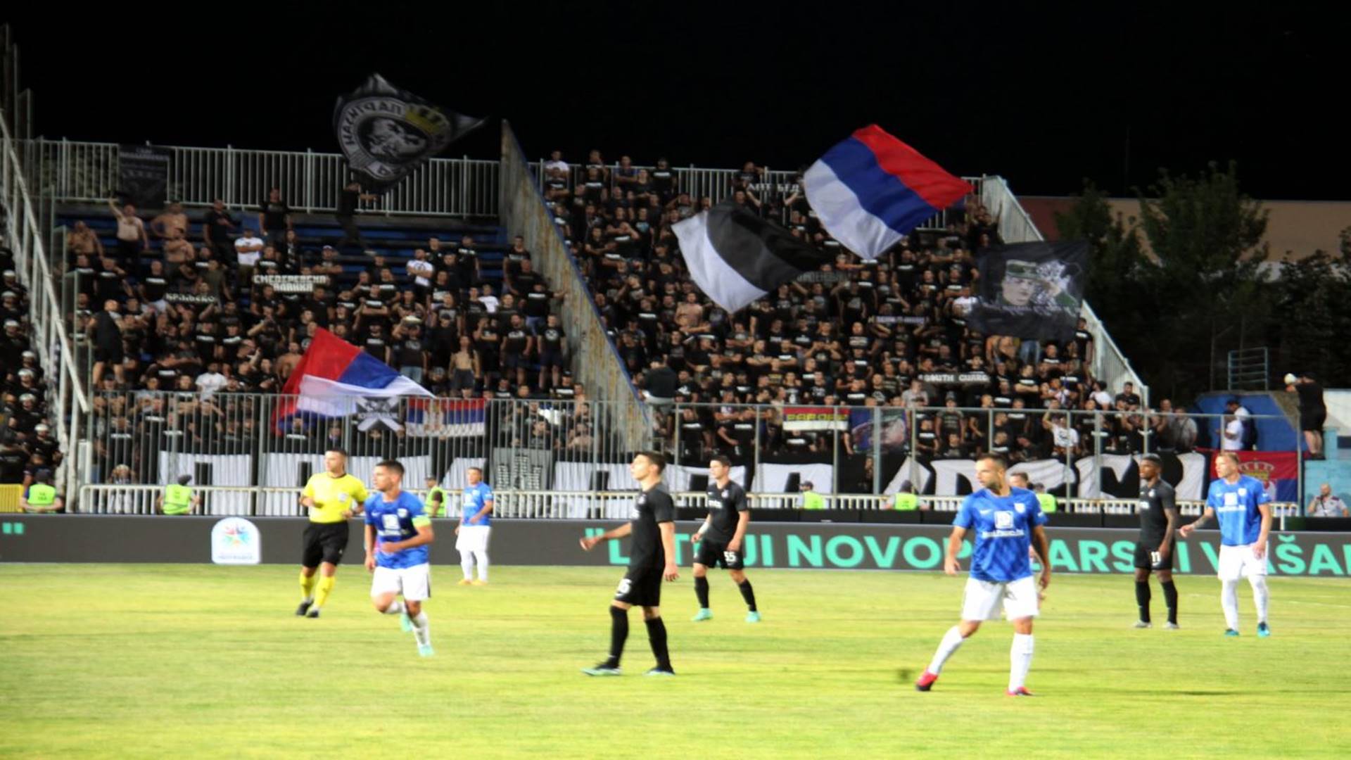 Fašistički ispadi Partizanovih navijača obilježili utakmicu u Novom Pazaru