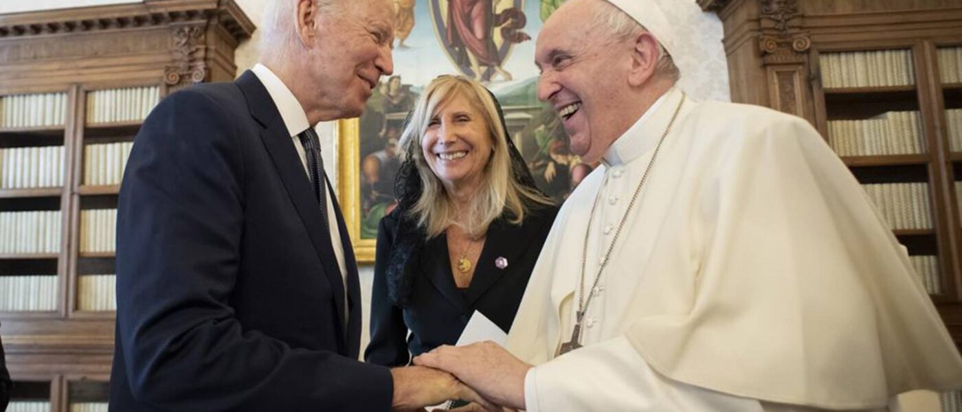 Biden: Pope told me that I should ‘keep receiving Communion’