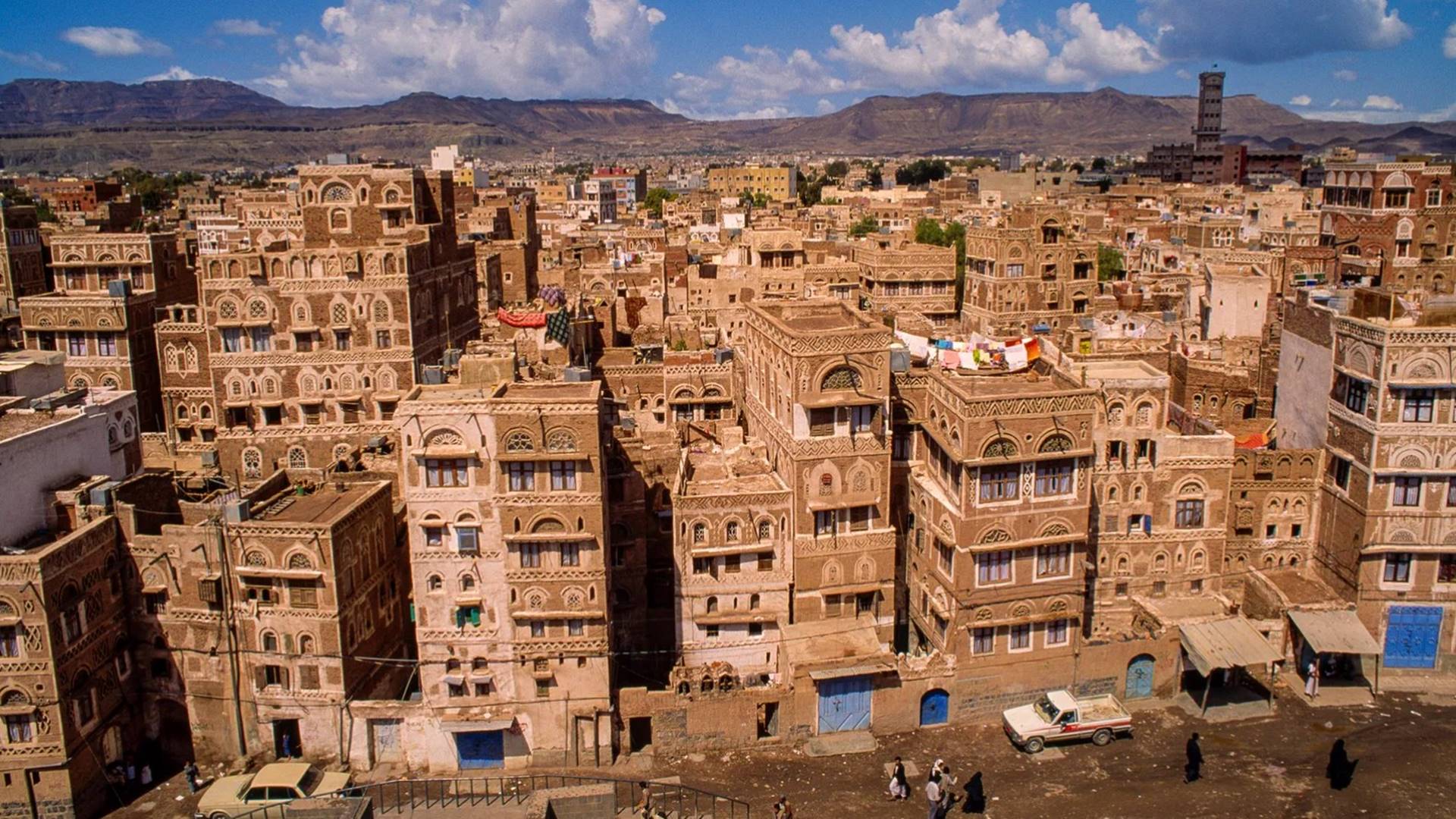 Mud houses in Sanaa in Yemen: The world's ancient skyscraper cities – The Balkantimes Press