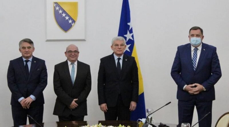 UK special envoy for Western Balkans Sir Stuart Peach arrives at BiH Presidency