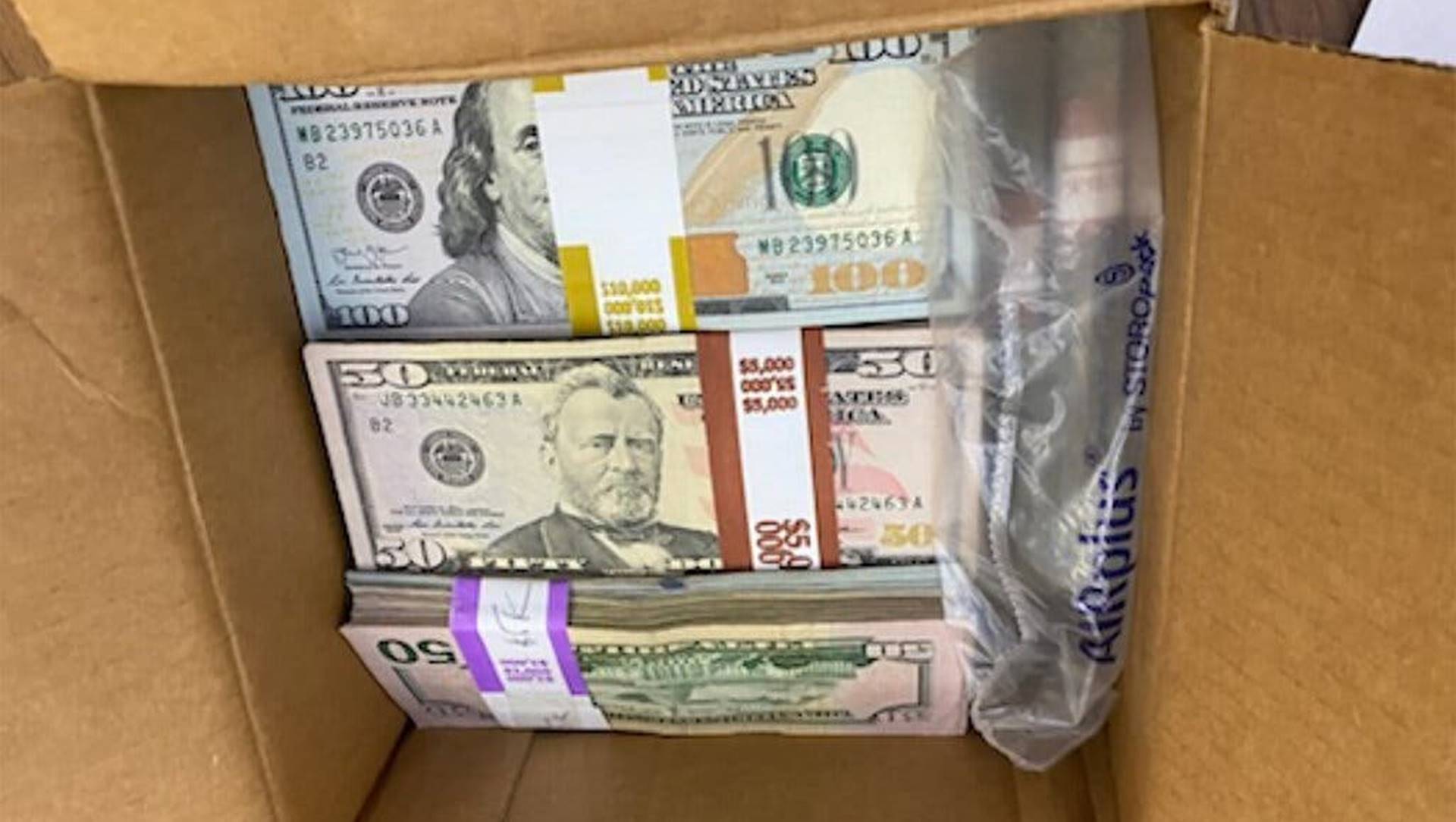 A Box of Cash, a Secret Donor, and a Big Lift for Some N.Y.C.