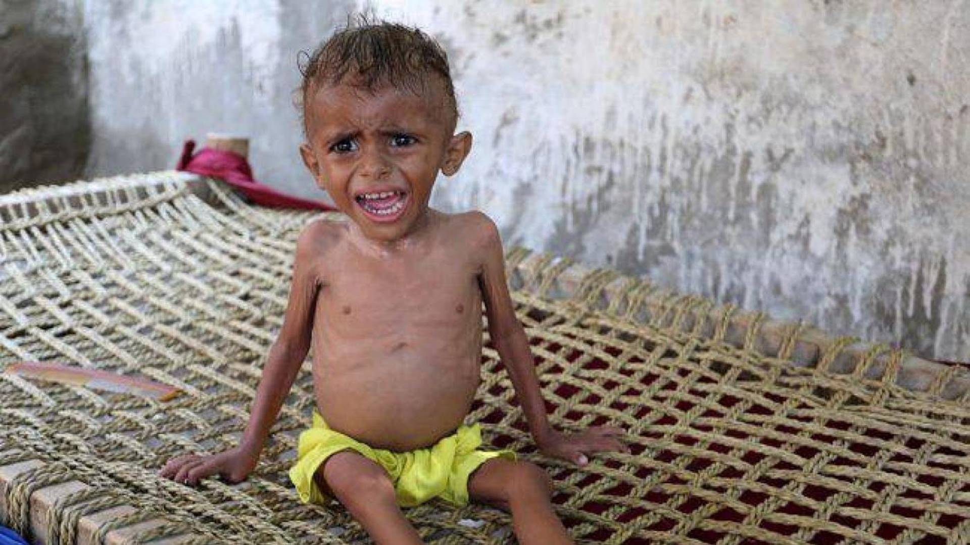 Rising food prices push Yemenis into extreme poverty