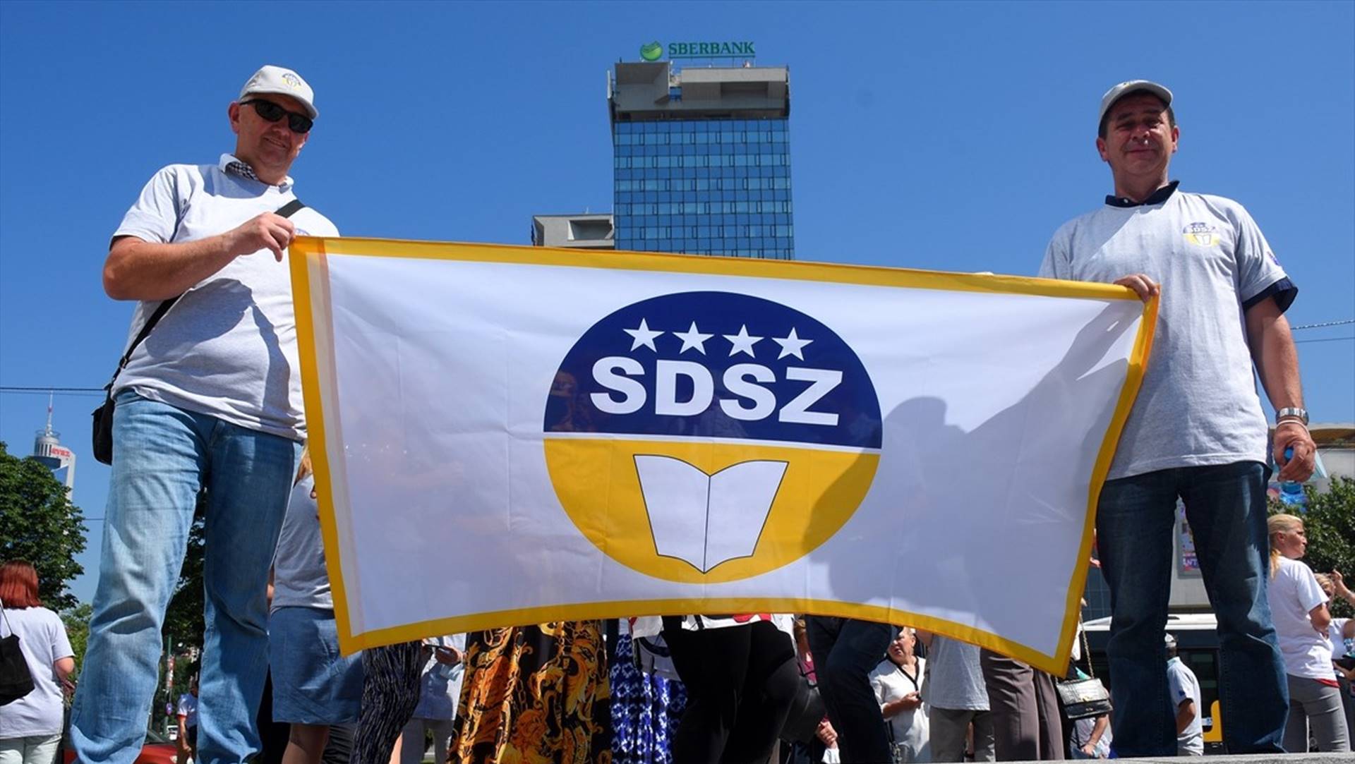 SDSZ: Dugogodišnja politika vladajućih stranaka, dovela je do uskraćivanja osnovnih prava na život