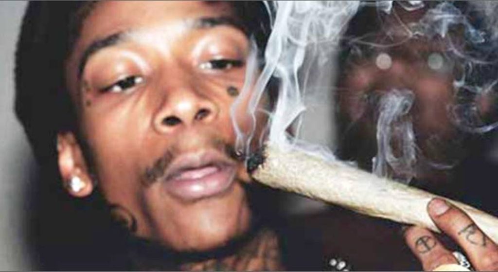 People who smoke weed daily are at the highest risk