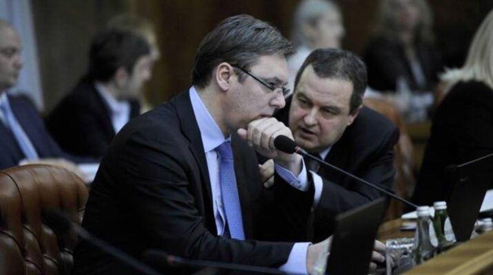 Politički rat SNS-SPS: Može li Dačić iz Vučićevog zagrljaja?