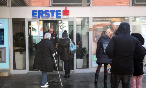 Erste banka ipak neće povećavati naknade u poslovanju s građanima