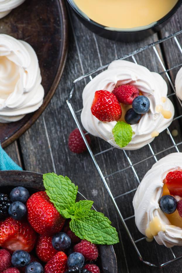 Homemade pavlova meringue with fresh berries