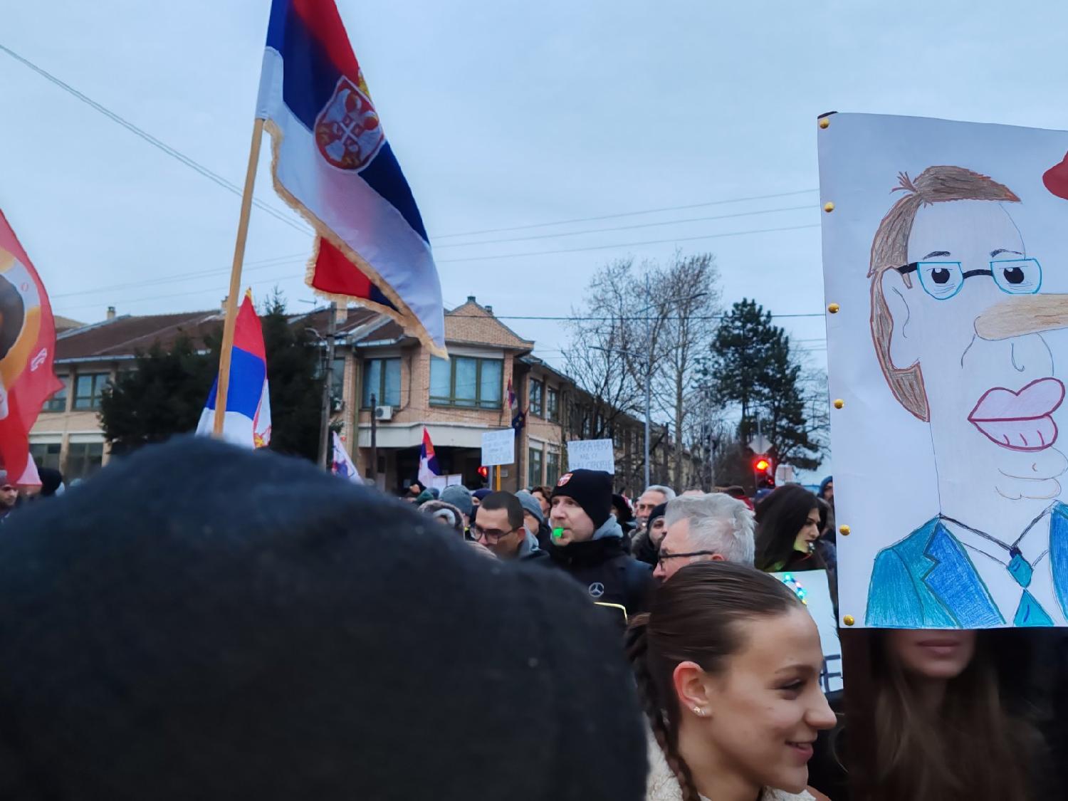 Protesti u više gradova, okupljeni traže odgovornost za pad nadstrešnice (FOTO) 4